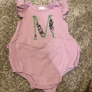 “M” embroidered bubble